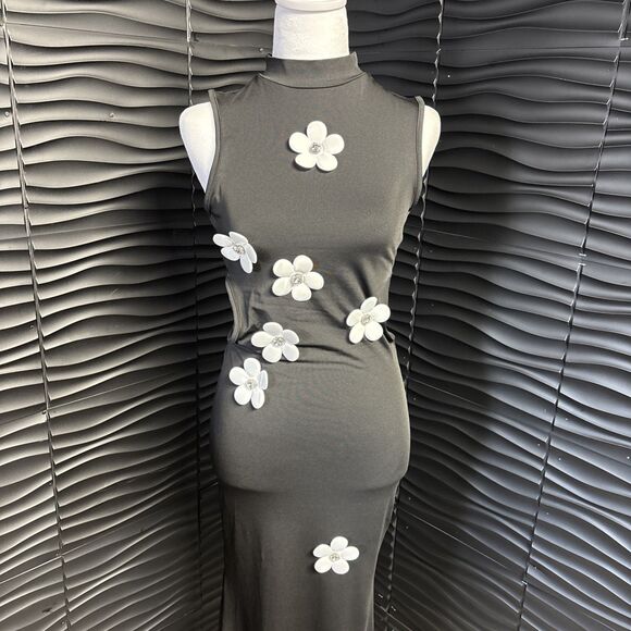 Sleeveless Flower Design Dress (A337) - Picture 1 of 6